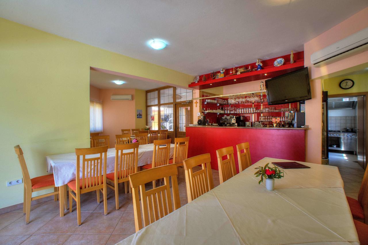 Villa D&I Водице Екстер'єр фото